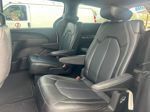 Used 2025 Chrysler Pacifica Select FWD image 6