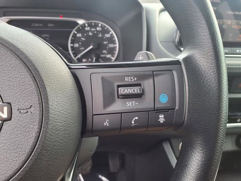 Used 2023 Nissan Rogue SV AWD/4WD image 54