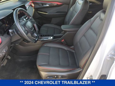 Used 2024 Chevrolet TrailBlazer RS w/ Convenience Package AWD/4WD image 16