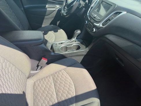 Used 2019 Chevrolet Equinox LT w/ Driver Convenience Package FWD image 40