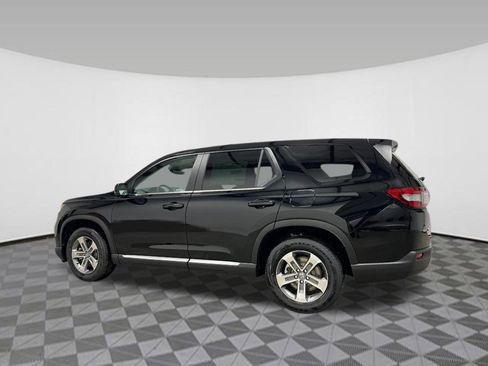 New 2025 Honda Pilot EX-L image 2