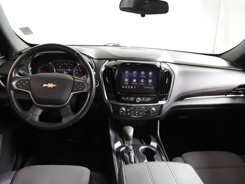 Used 2022 Chevrolet Traverse LT AWD/4WD image 12