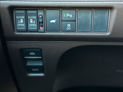 New 2026 Honda Odyssey Touring image 29