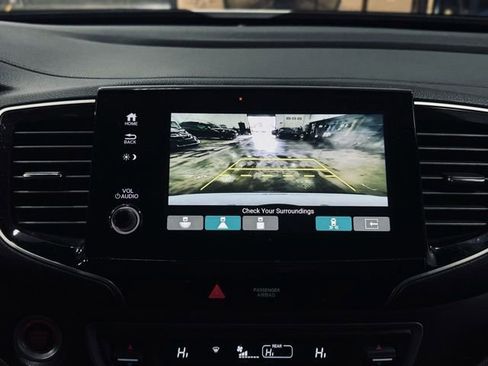 Used 2024 Honda Passport TrailSport image 37