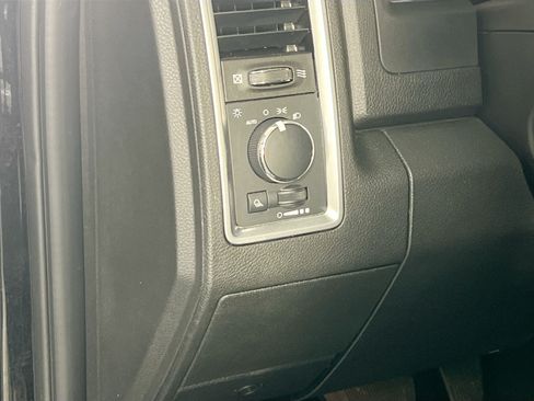 Used 2023 RAM 1500 Warlock w/ Trailer & Traction Group AWD/4WD image 10