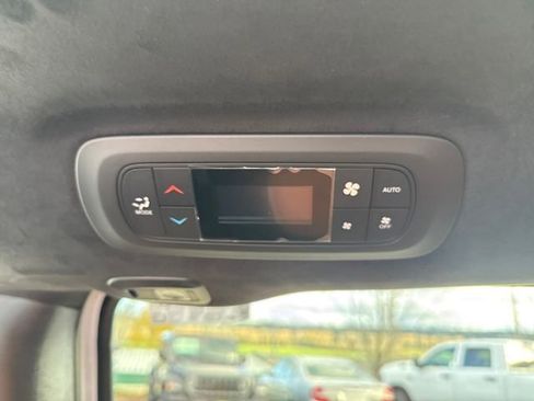 New 2026 Chrysler Pacifica Pinnacle image 35