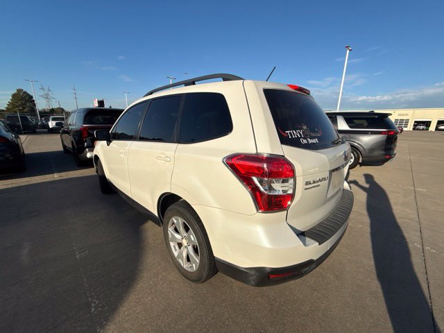 Used 2015 Subaru Forester 2.5i Premium AWD/4WD image 10