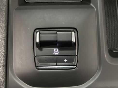 Used 2024 GMC Sierra 3500 AT4 w/ AT4 Premium Plus Package AWD/4WD image 34
