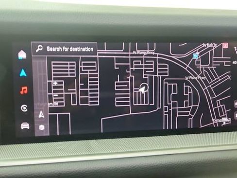 Used 2025 Porsche Cayenne w/ Premium Package image 44