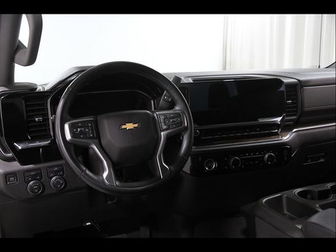 Certified 2023 Chevrolet Silverado 1500 LT AWD/4WD image 7