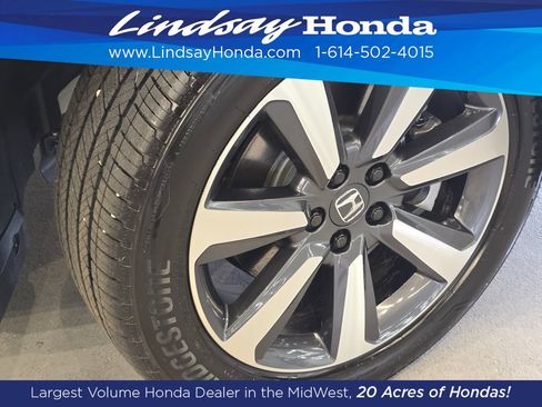 Used 2025 Honda Pilot Touring image 25