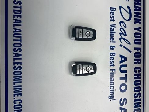 Used 2022 Ford F150 Lariat w/ Equipment Group 502A High AWD/4WD image 29