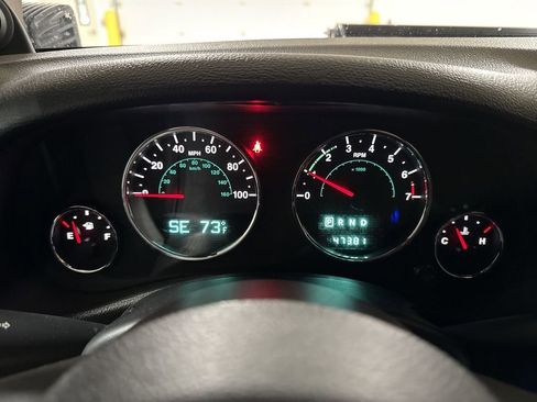 Used 2014 Jeep Wrangler Unlimited Sport w/ Quick Order Package 24S AWD/4WD image 12