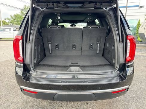 Used 2023 GMC Yukon SLT AWD/4WD image 25