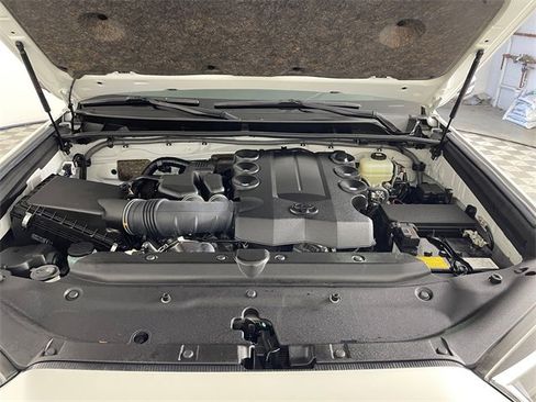 Used 2022 Toyota 4Runner Limited image 24