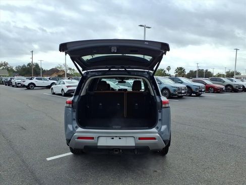 Used 2022 Nissan Pathfinder Platinum image 20