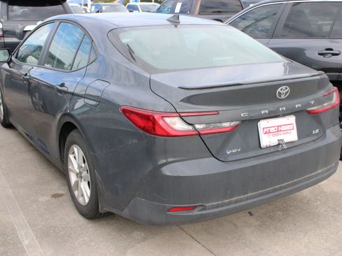 Used 2025 Toyota Camry LE w/ Convenience Package FWD image 6