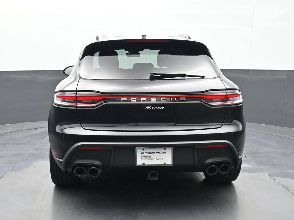Certified 2025 Porsche Macan AWD/4WD image 22
