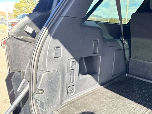Certified 2025 Lincoln Navigator L Reserve w/ Jet Appearance Package AWD/4WD image 11