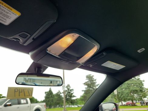 Used 2023 Dodge Charger SXT image 30