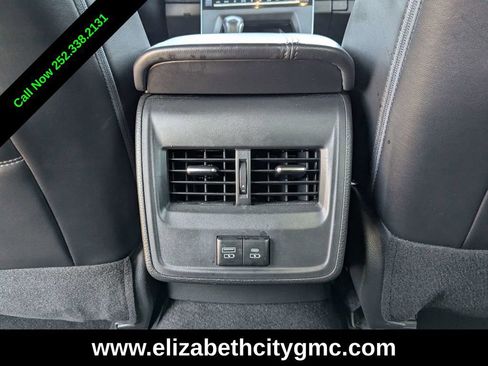 Used 2022 Toyota Avalon XLE image 14