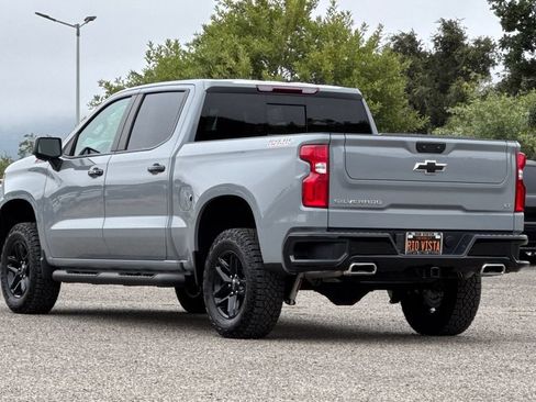 Used 2024 Chevrolet Silverado 1500 LT Trail Boss w/ LT Trail Boss Premium Package AWD/4WD image 6