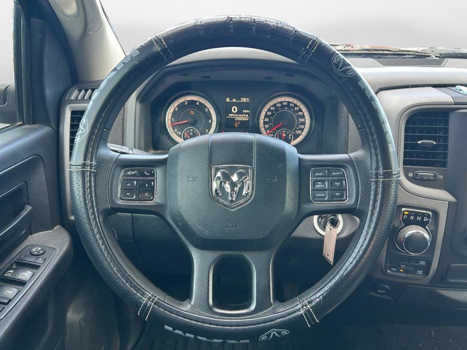 Used 2017 RAM 1500 Express AWD/4WD image 13