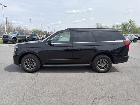 Used 2025 Ford Expedition Active AWD/4WD image 7