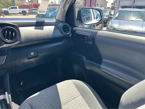 Used 2020 Toyota Tacoma SR RWD image 18