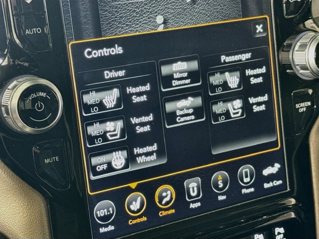 Used 2021 RAM 1500 Laramie AWD/4WD image 20
