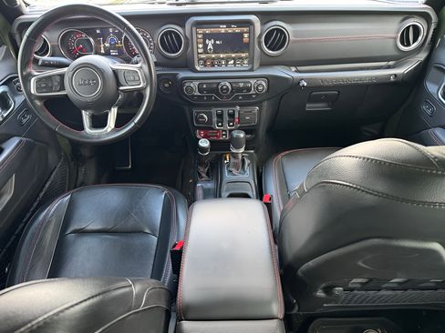 Used 2022 Jeep Wrangler Rubicon AWD/4WD image 16