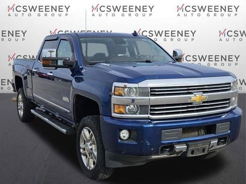 Used 2015 Chevrolet Silverado 2500 High Country w/ Duramax Plus Package image 7