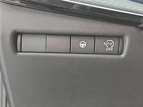 New 2026 Nissan Kicks SR FWD image 25