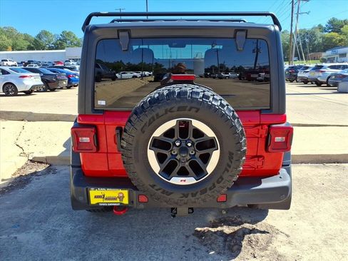 Used 2022 Jeep Wrangler Rubicon image 4