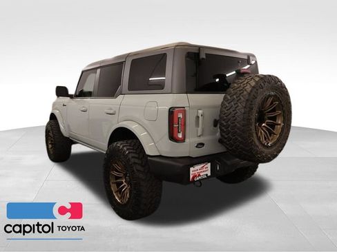 Used 2024 Ford Bronco Outer Banks AWD/4WD image 4