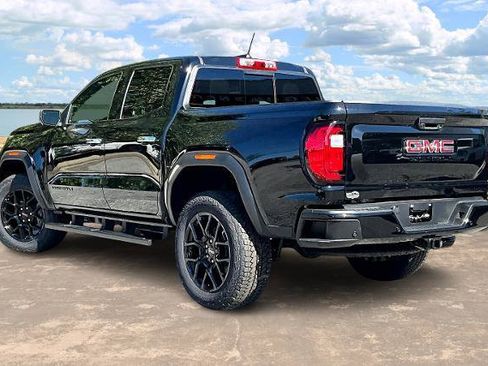 New 2026 GMC Canyon Denali w/ LPO, Denali Black Edition image 3