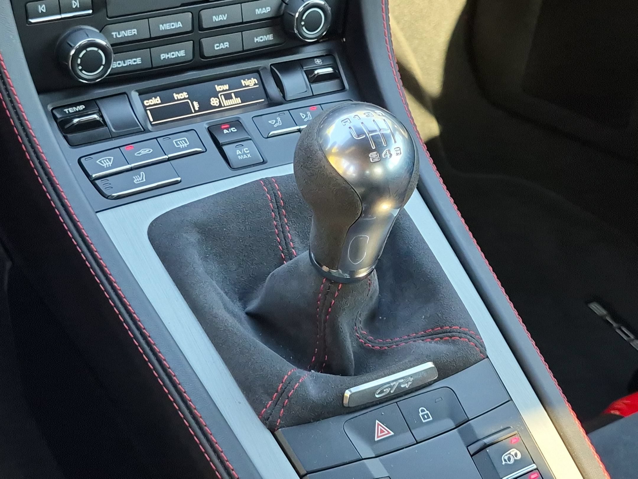 Certified 2020 Porsche 718 Cayman GT4 RWD image 16