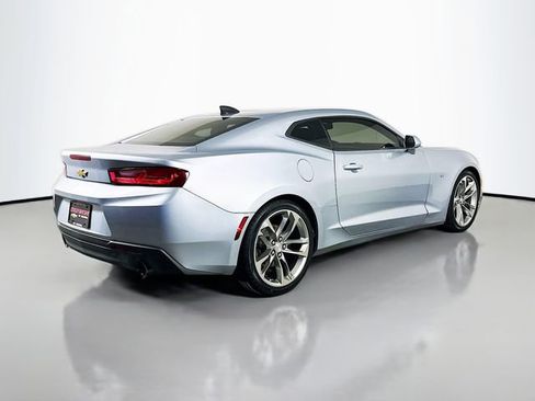 Used 2018 Chevrolet Camaro LT image 6