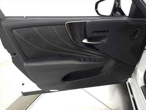 Used 2024 Lexus LS 500 AWD w/ Luxury Package image 13