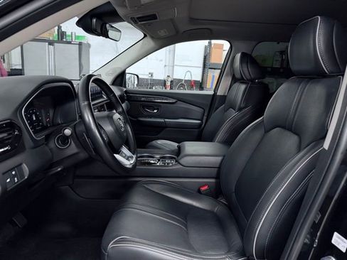 Used 2024 Honda Pilot Elite image 19