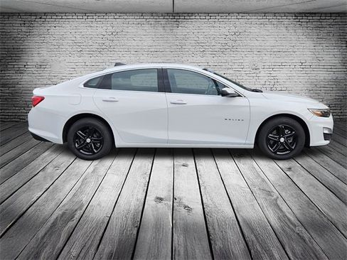 Used 2024 Chevrolet Malibu LS w/ Driver Confidence Package image 6