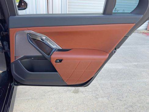 Used 2023 BMW 760i xDrive image 58