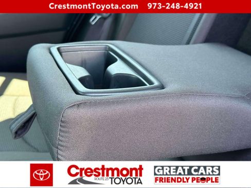 Used 2022 Toyota RAV4 LE AWD/4WD image 12