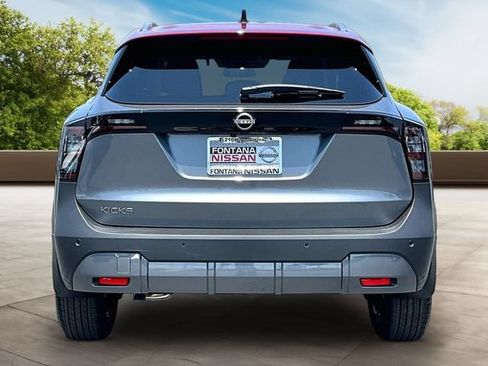New 2026 Nissan Kicks SV w/ Cold Weather Package FWD image 4
