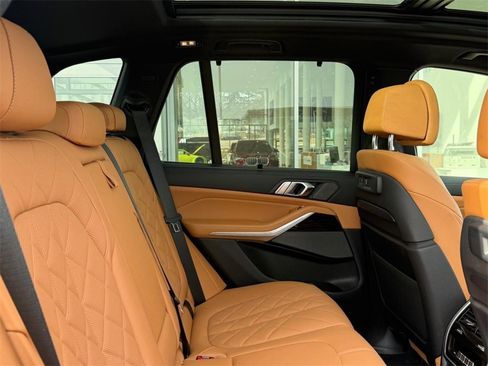 Used 2023 BMW X5 xDrive40i w/ Executive Package image 10