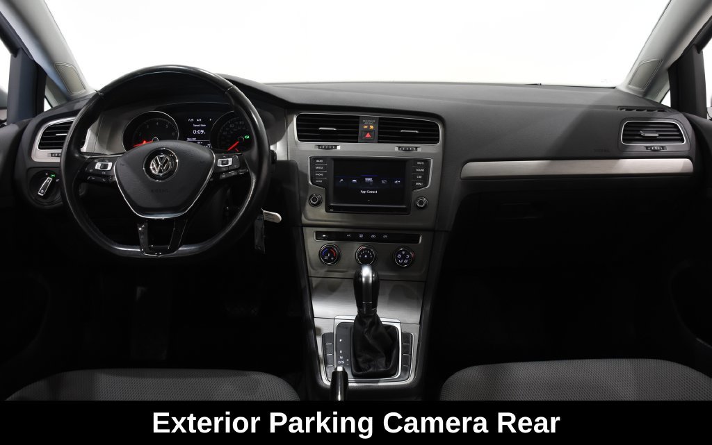 Used 2017 Volkswagen Golf S FWD image 10