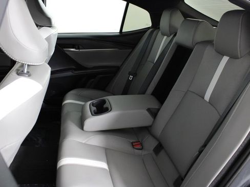 Used 2025 Toyota Camry SE w/ Multimedia Upgrade Package FWD image 20