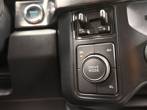 Used 2024 Ford F250 Lariat image 23