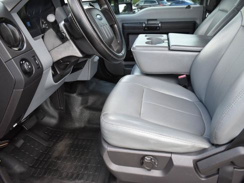 Used 2012 Ford F250 XL w/ PWR Equipment Group AWD/4WD image 21