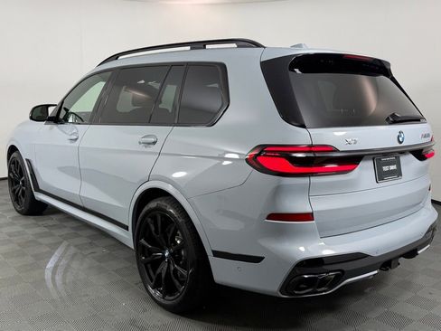 Used 2026 BMW X7 M60i AWD/4WD image 3
